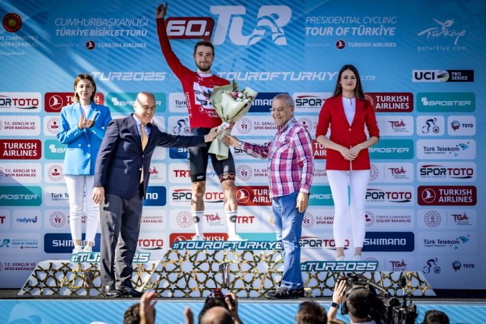 60-cumhurbaskanligi-turkiye-bisiklet-turunun-2-etabi-basladi-001.jpg