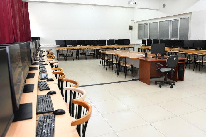 konyada-muhendislerin-yetistigi-okula-yapay-zeka-laboratuvari-001.jpeg