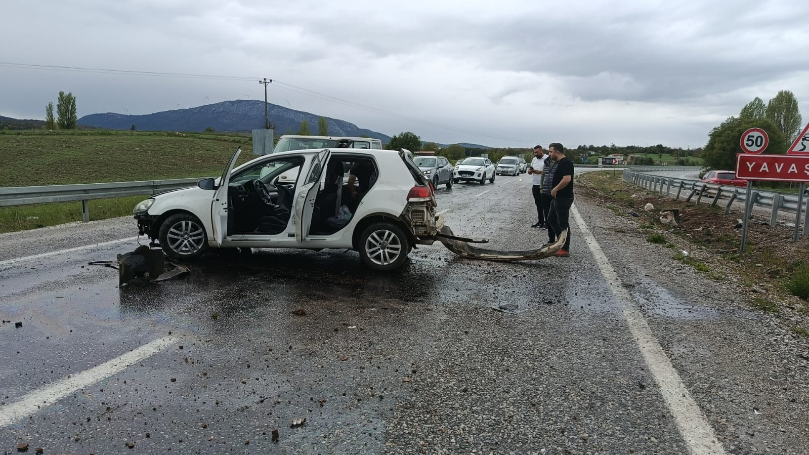 yeni-konya-antalya-yolunda-kaza-korkulan-olmadi-001.jpeg