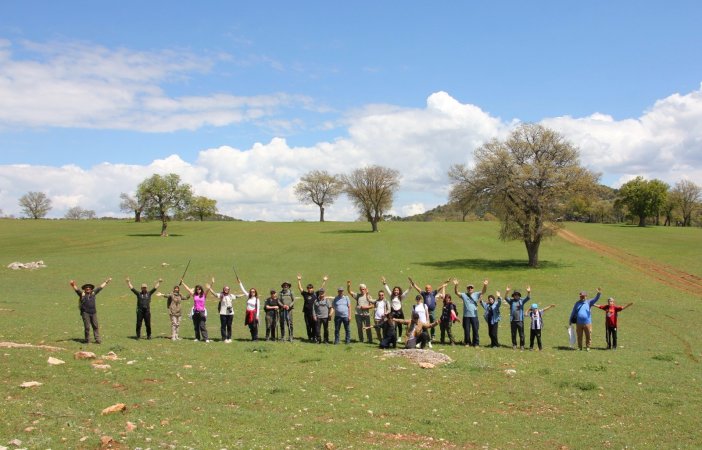 konyanin-endemik-hazinelerini-kesfetmek-icin-10-kilometre-yuruduler.jpg