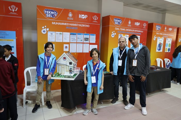 gelecegin-mucitleri-konyada-yarisiyor-tekno-sel-2025-basladi-003.jpg
