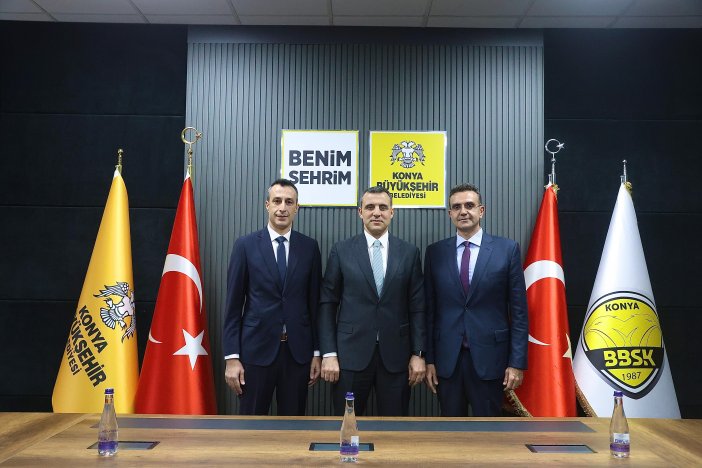 konya-buyuksehir-basketbola-yeni-imza.jpg