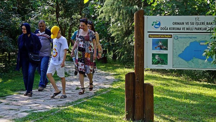 beysehir-golu-milli-parki-4-ayda-2-milyon-ziyaretci-agirladi.jpg