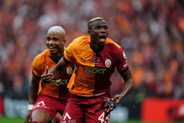 super-ligde-sampiyon-galatasaray-001.jpg