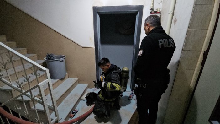 5-katli-binada-yangin-3u-polis-6-kisi-dumandan-etkilendi.jpg