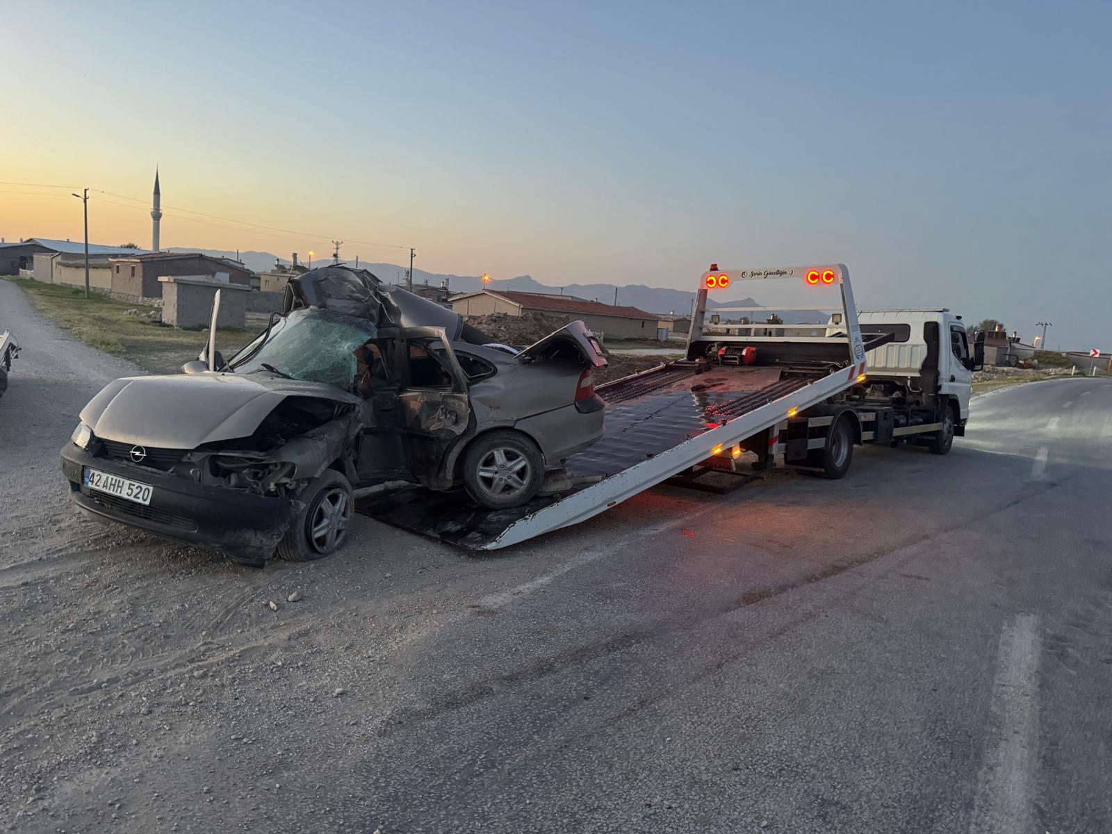 2025/05/24/konyada-otomobil-beton-direge-carpti-fatih-ungor-oldu-001.jpeg