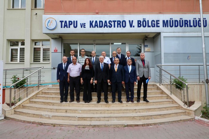 konya-valisi-akindan-tapu-ve-kadastro-bolge-mudurlugune-ziyaret-001.jpg