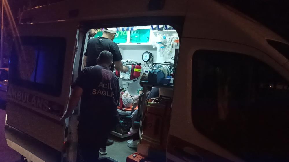 konyada-kaza-ayni-aileden-3-kisi-yaralandi.jpg
