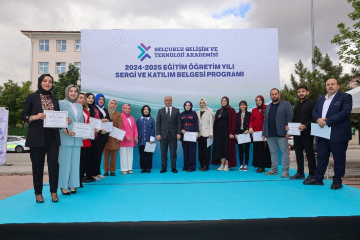 ogrenciler-sertifikasini-aldi-selcukluda-egitim-yili-tamamlandi.jpg