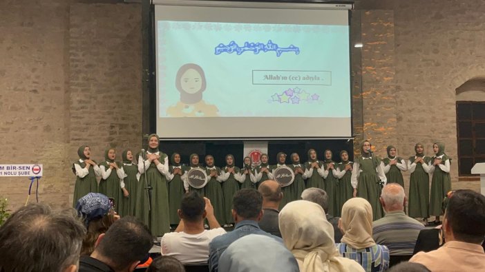 konyada-imam-hatip-ogrencilerden-3-dilde-muhtesem-gosteri-001.jpeg