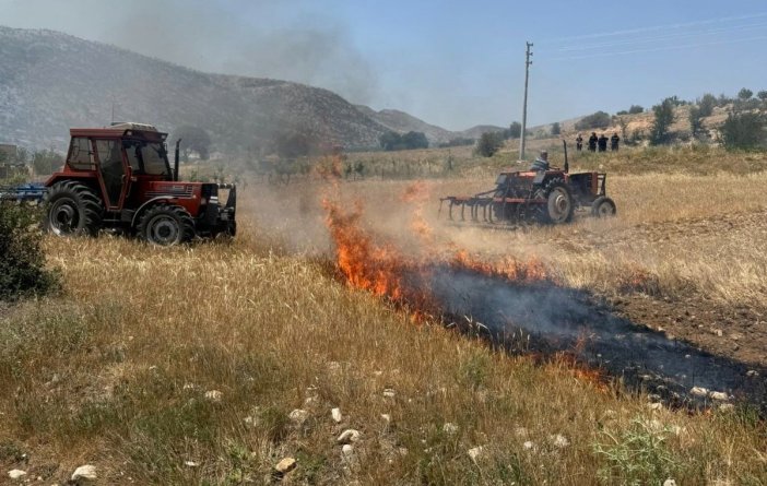 200-dekar-alanda-yangin-ekinler-kul-oldu-alevler-2-saatte-sonduruldu.jpg