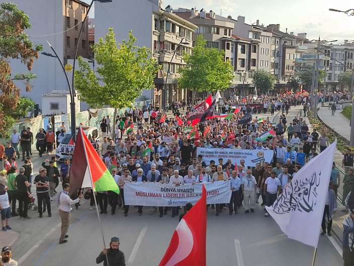 konya-gazze-icin-vicdan-yuruyusune-cikti-001.jpeg