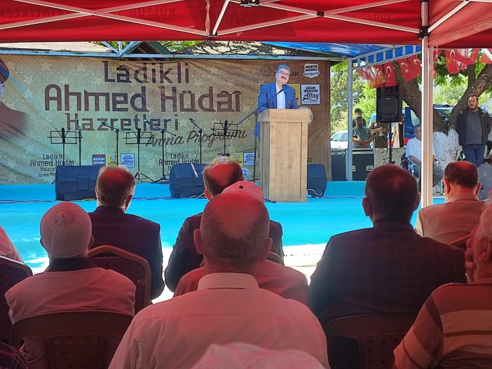 konyanin-manevi-buyuklerinden-ladikli-ahmet-hudai-hazretleri-anildi-002.jpg
