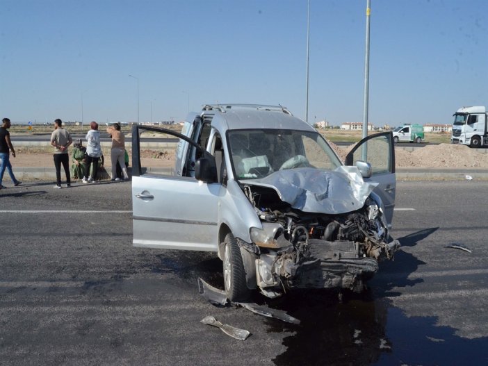 sinav-yolunda-feci-kaza-1-olu-10-yarali.jpg
