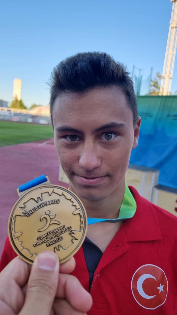 engelleri-asti-konyayi-avrupada-gururlandirdi-muhammed-eren-avrupa-sampiyonu-oldu.jpeg