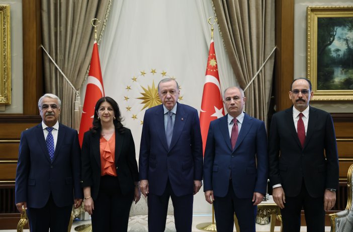 cumhurbaskani-erdogan-dem-heyetini-kabul-etti.jpg