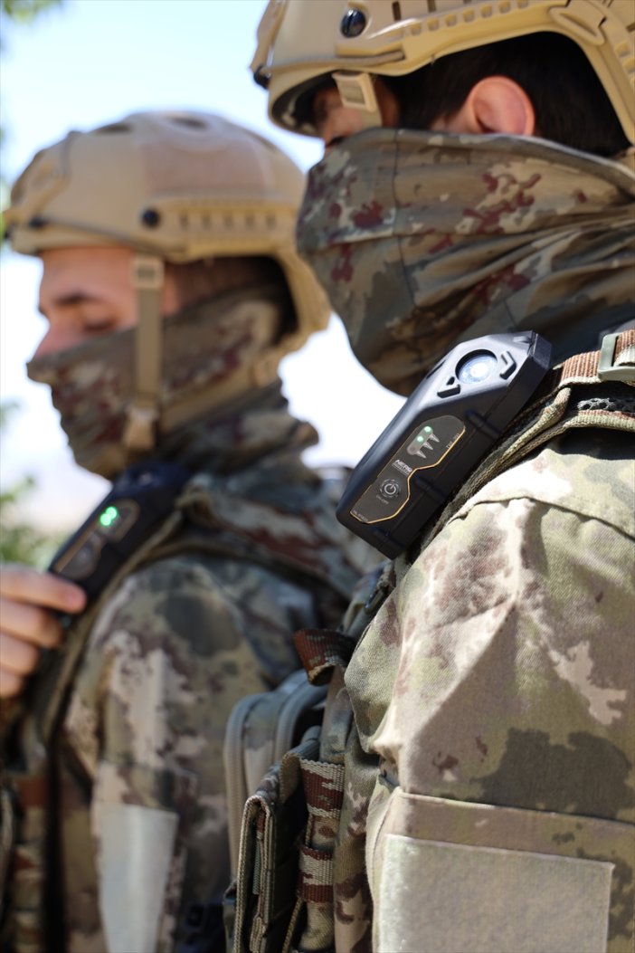 askerin-omzunda-hayat-kurtaran-teknoloji-003.jpg