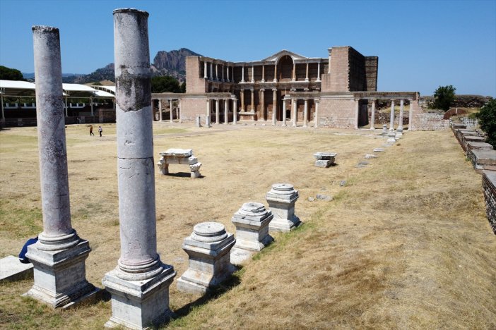 sardes-antik-kenti-ve-lidya-tumusleri-unesco-dunya-miras-listesinde-yer-aldi-001.jpg