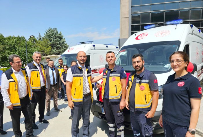 112-acil-servise-guc-katildi-yeni-araclar-hizmete-girdi.jpg