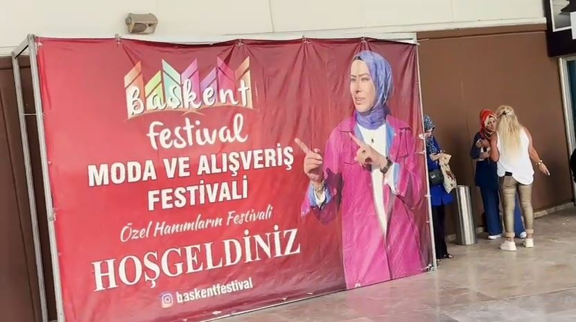 buyuk-indirimi-duyan-konyali-hanimlar-bu-festivale-akin-ediyor.jpg