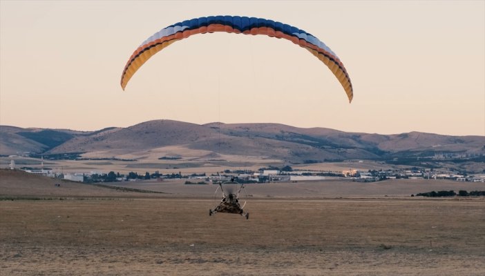 dunyanin-ilk-insansiz-paramotoru-001.jpg