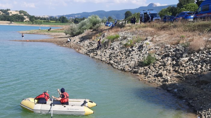 serinlemek-isteyen-iki-genc-baraj-goletinde-can-verdi.jpg