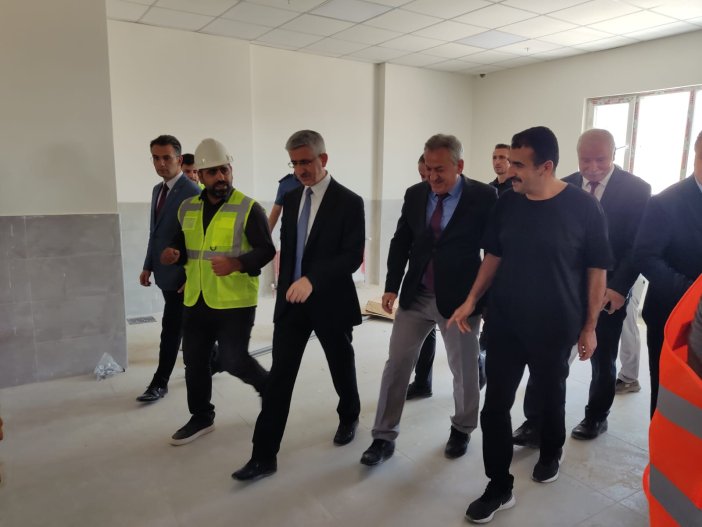 konyaya-yeni-fen-lisesi-geliyor-bakan-yardimcisi-son-durumu-inceledi-001.jpg