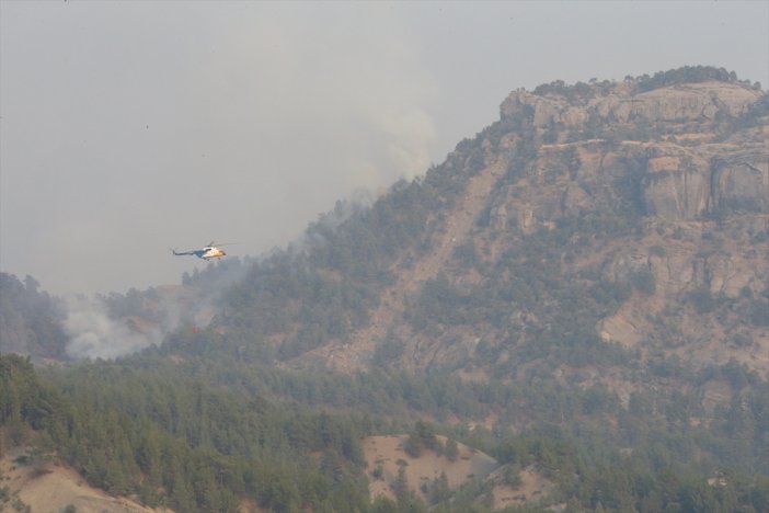 kahramanmarastaki-yangin-3uncu-gununde-konya-ekibi-sahada-003.jpg