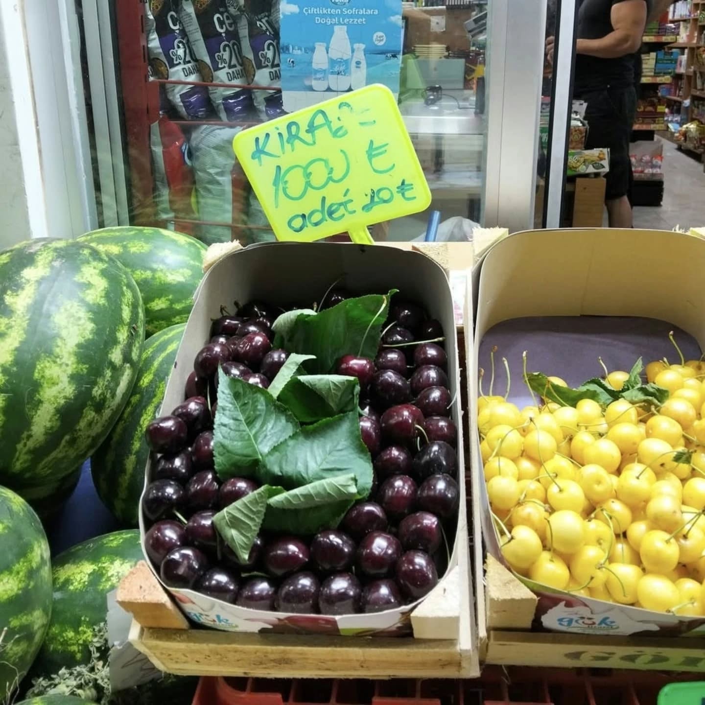 bu-kadarini-kimse-beklemiyordu-konyada-kirazin-tanesi-20-tl.jpeg
