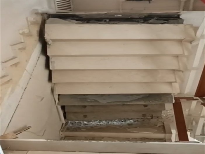 apartmanin-merdivenleri-coktu-10-kisi-mahsur-kaldi.jpg