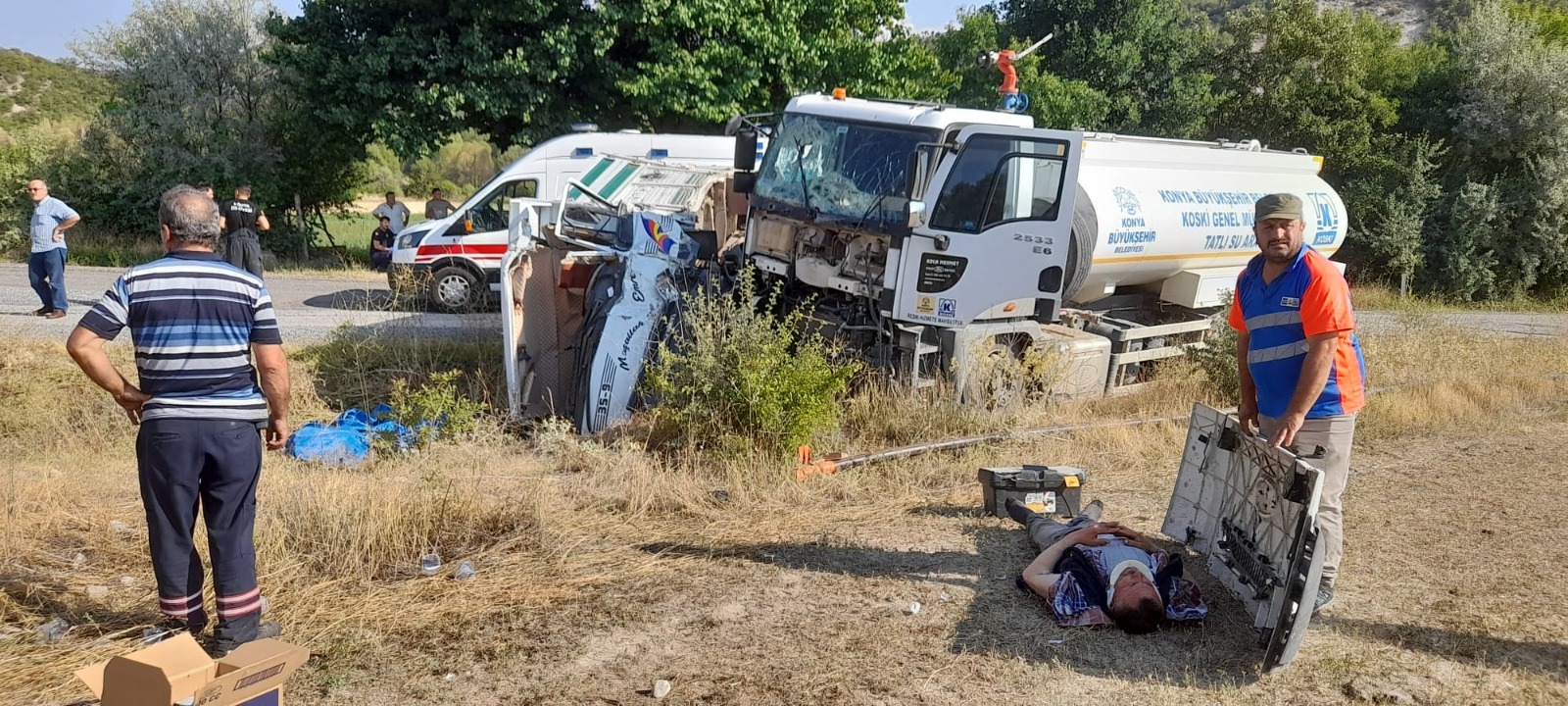 koski-tankeri-ile-kamyon-carpisti-2si-agir-4-yarali-002.jpeg