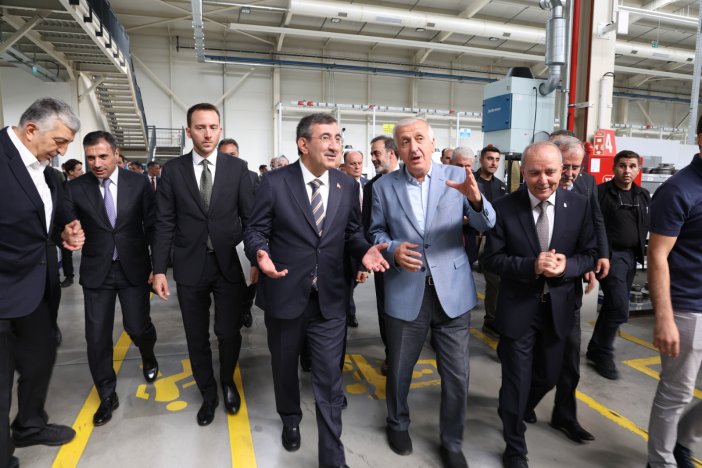 konyanin-sanayi-gucune-cumhurbaskani-yardimcisi-yilmazdan-tam-destek-001.jpeg