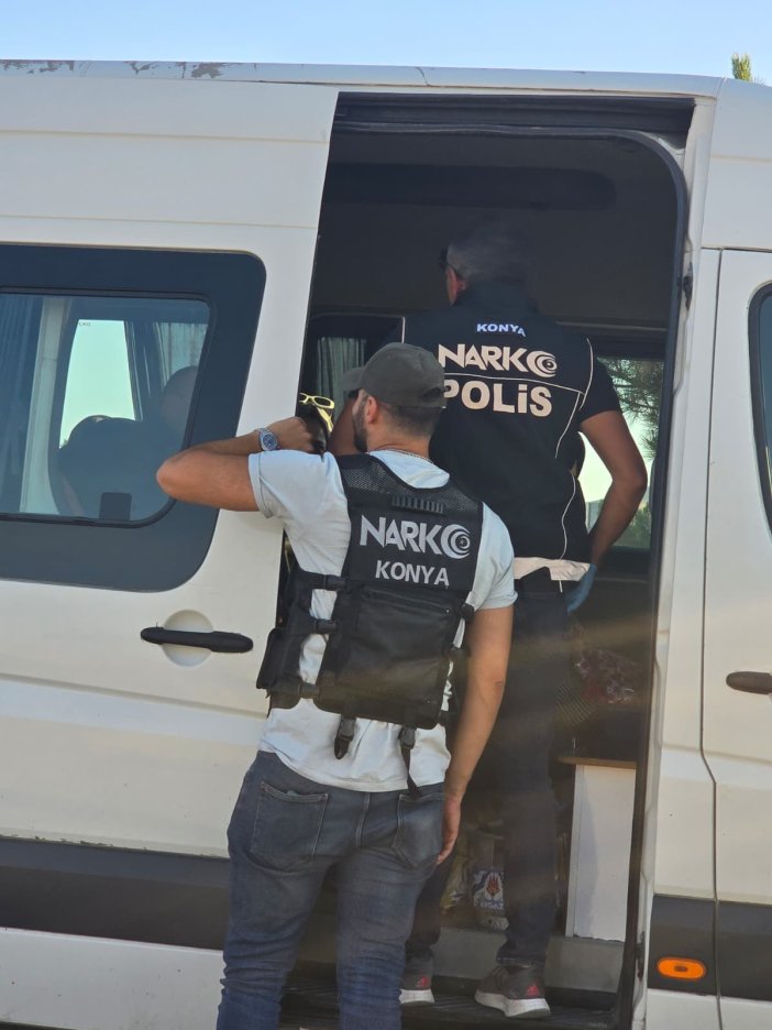 konyanin-2-ilcesinde-uyusturucu-tacirlerine-nefes-aldirilmadi-003.jpeg