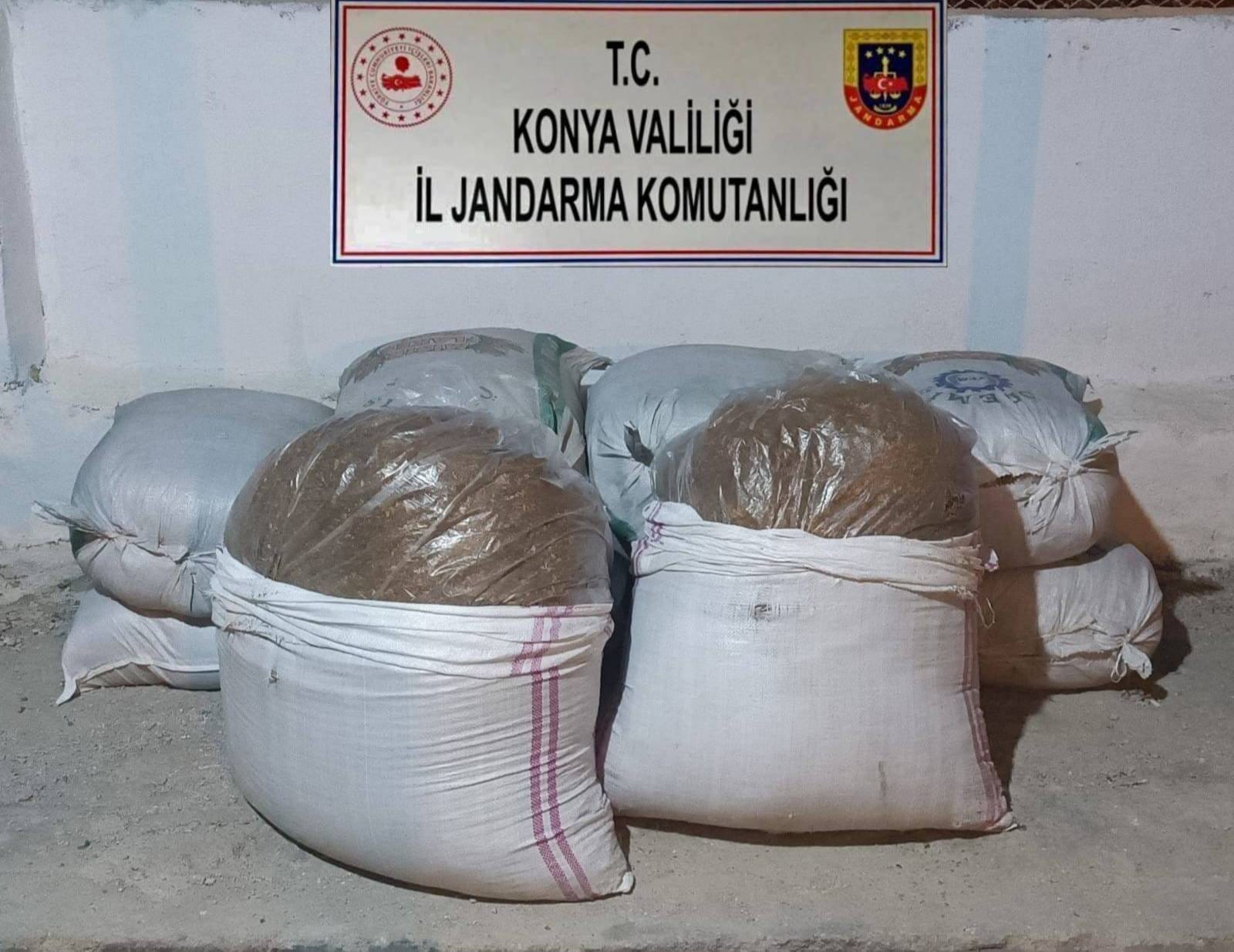 konyada-yolcu-otobusunden-350-kilo-kacak-tutun-cikti-001.jpeg