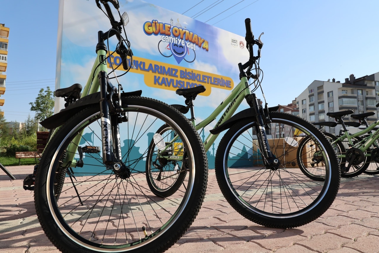 konyanin-bisiklet-hediyeli-projesinde-odul-zamani.jpg