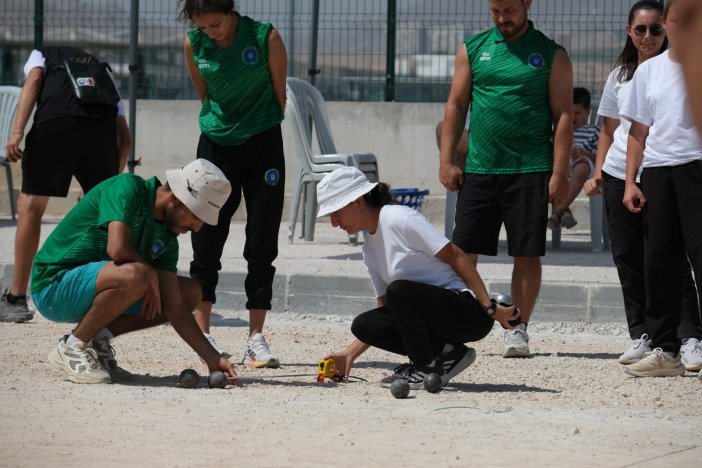 konya-bocce-sahasinda-dunya-ruzgari-esti-001.jpeg