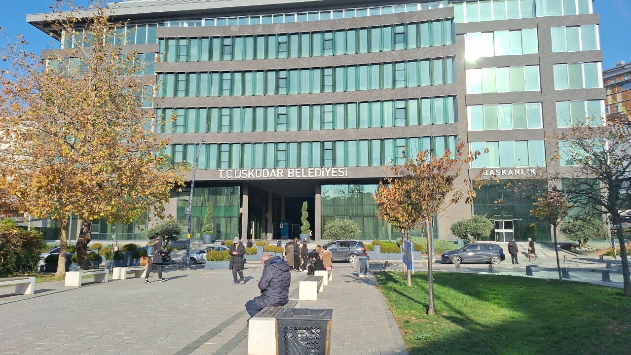 istanbul-uskudar-belediyesi-personel-alimi-yapacak-basvurular-basladi.jpg