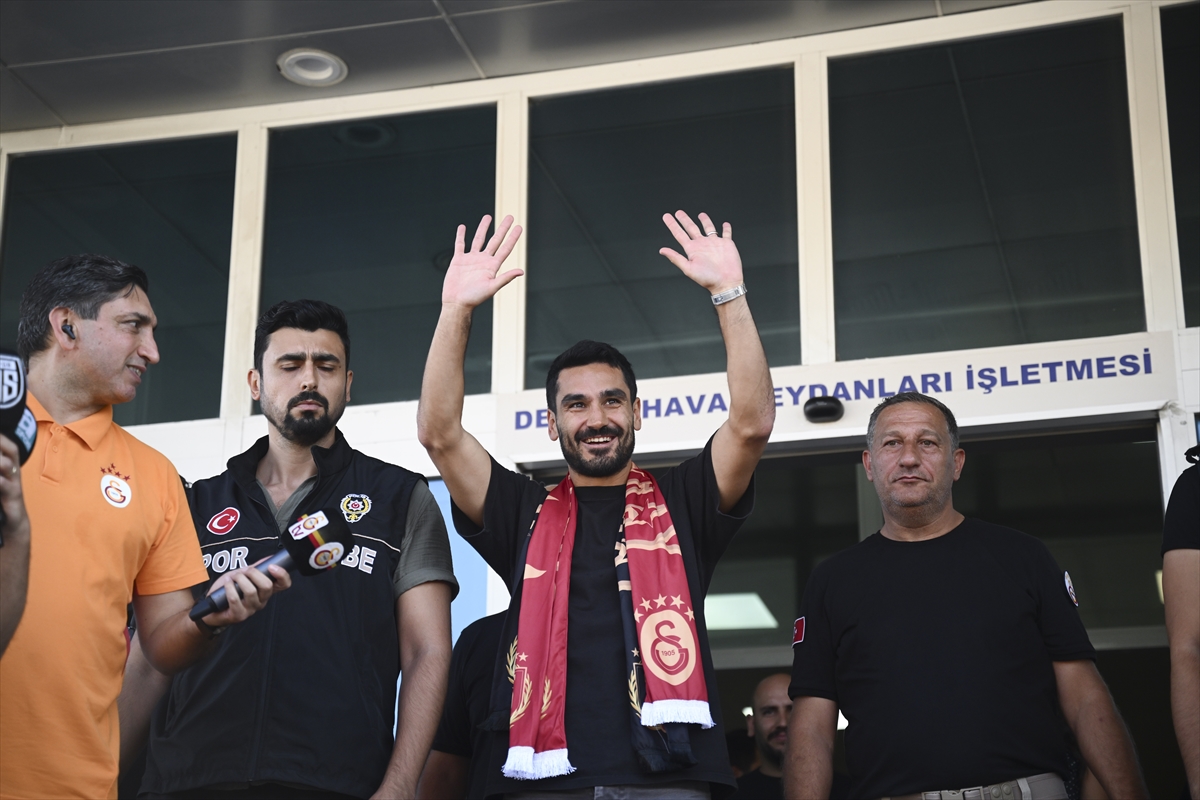 ilkay-gundogan-istanbulda-taraftarin-coskusu-zirvede-001.jpg