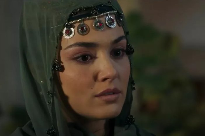hande-ercelin-konya-cekimli-yeni-filmi-vizyona-girecek.webp