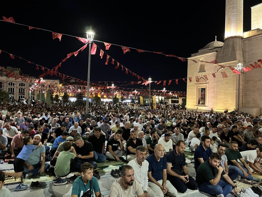 konyada-mevlit-kandili-coskusu-004.jpg