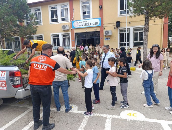 aa-20250909-39066528-39066523-seydisehirde-her-cocuk-bir-fidan-etkinligi-duzenlendi.jpg
