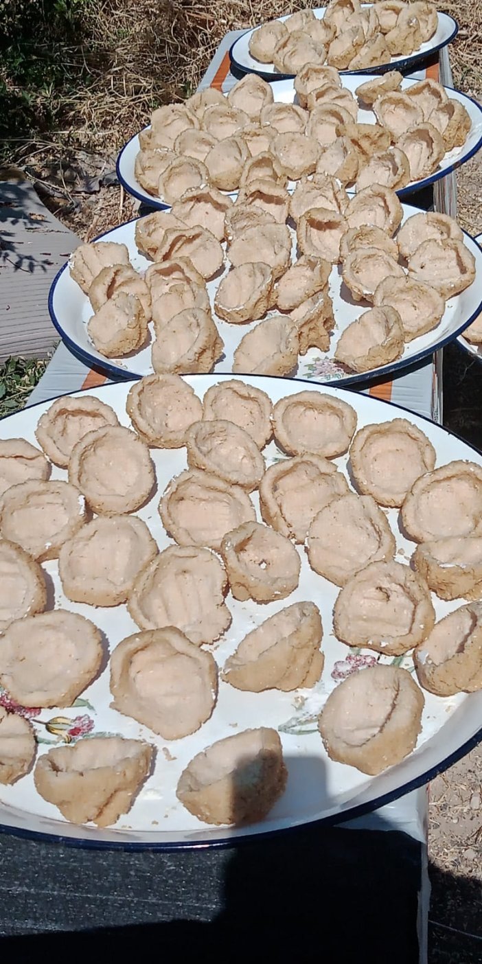 gunes-altinda-anne-eliyle-lezzetlenen-konya-gelenegi-002.jpeg