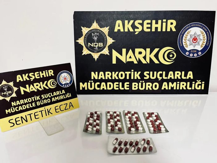 konyada-zehir-taciri-operasyonunda-3-kisi-gozaltina-alindi.webp