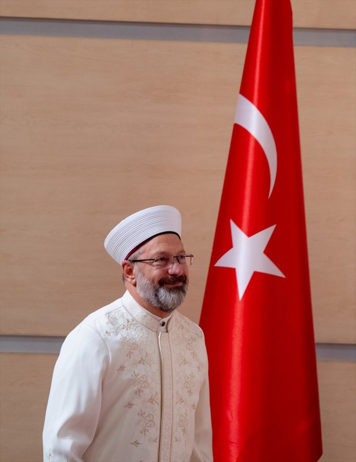 ali-erbas-diyanet-isleri-baskanligina-veda-etti-001.jpg