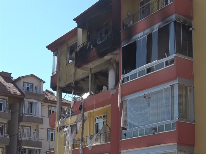 konyada-dogalgaz-patlamasinin-ardindan-binadan-eser-bile-kalmadi-001.jpg