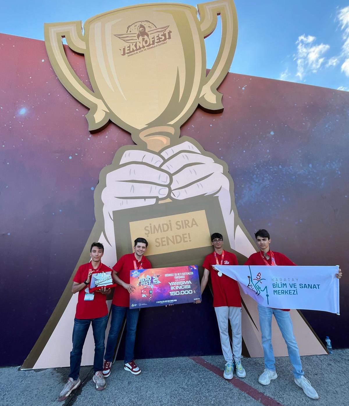 konyali-takimlar-turkiye-odullerini-teknofestte-topladi.jpg