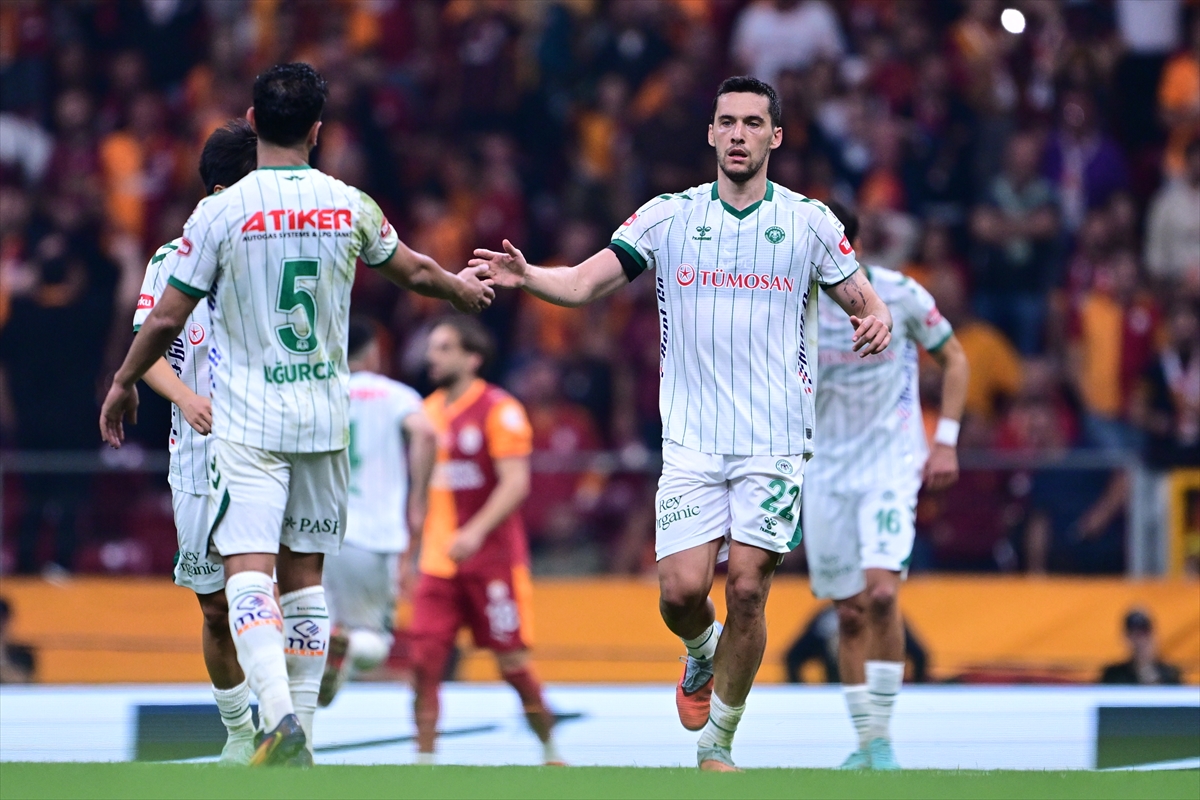 konyaspor-galatasaray-deplasmanindan-eli-bos-donuyor-005.jpg