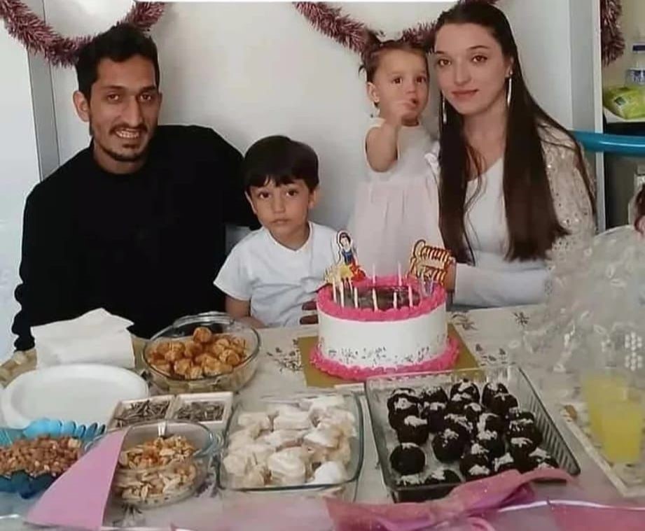 aksam-yemegi-aile-faciasina-dondu-4-ve-2-yasindaki-iki-kardes-oldu.jpg