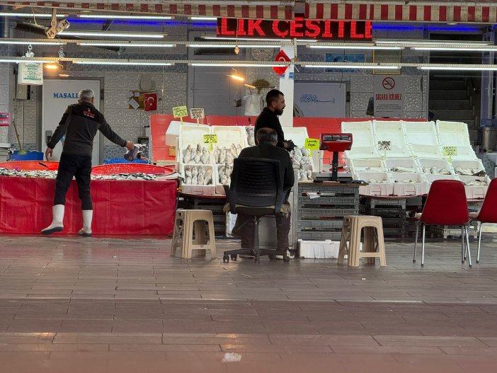deniz-olmayan-konyada-gunluk-balik-satiliyor-iste-yeni-sezon-fiyatlari-009.jpeg