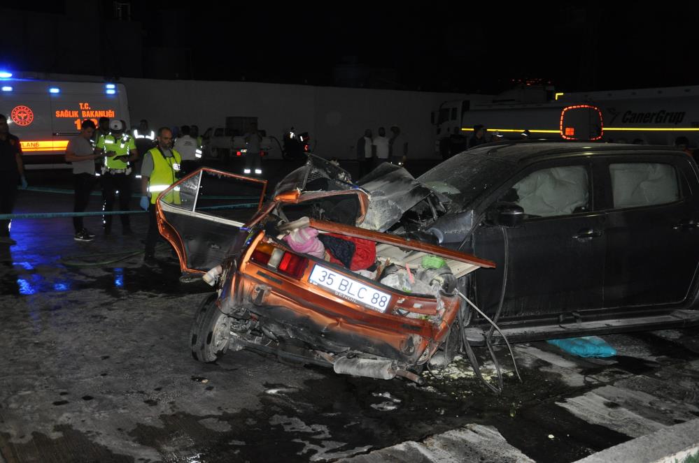 otomobil-kamyonetle-carpisti-5-kisi-hayatini-kaybetti-003.jpg